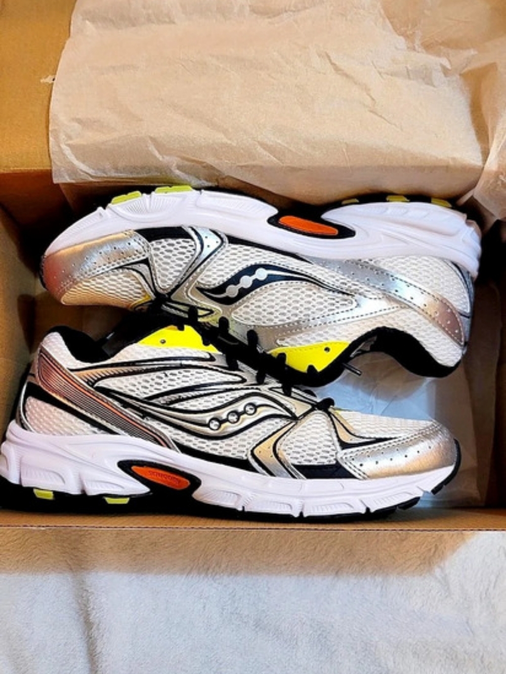 Saucony Ride Millennium Women's Athletic Shoes White & Yellow US 8